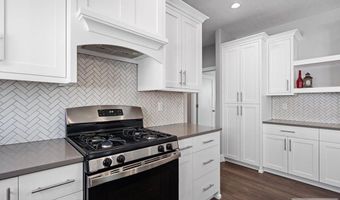 6147 Beacon Ln, Chubbuck, ID 83202