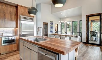 21 Torrey Pines Ln, Angel Fire, NM 87710