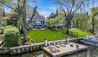 7 Sunset Dr, Asbury Park, NJ 07712