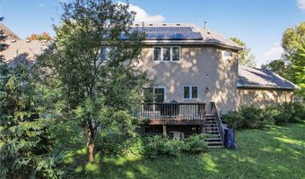 2211 Brittany Ct, New Brighton, MN 55112