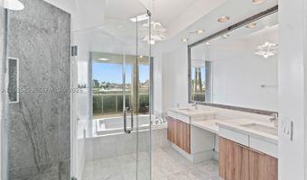 3801 NE 207th St TH6, Aventura, FL 33180