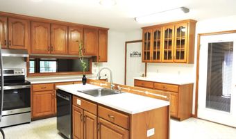 2 S SHORE Dr, Lincoln, DE 19960