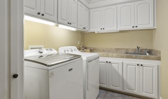 166 Woodlands Glen Cir, Brandon, MS 39047