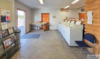 238 S Front St, Arco, ID 83213