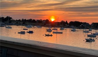 127 Harrison Ave 10, Newport, RI 02840