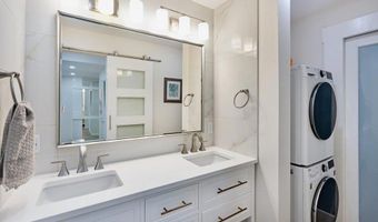 190 Del Mar Shrs 7, Solana Beach, CA 92075