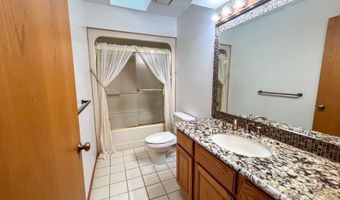 457 E Pioneer Trl, Aurora, OH 44202