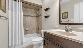 223 Perth Hill Ct, Aberdeen Twp., NJ 07747