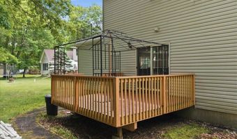 63 Fox Hill Rd, Albrightsville, PA 18210