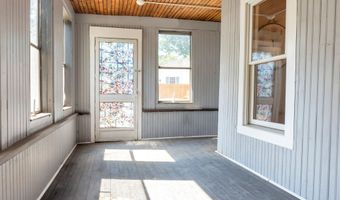 24 Center St, Augusta, ME 04330