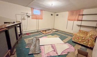 212 7th Ave NW, Bowman, ND 58623