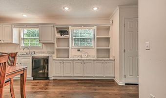 19009 Rich Valley Rd, Abingdon, VA 24210