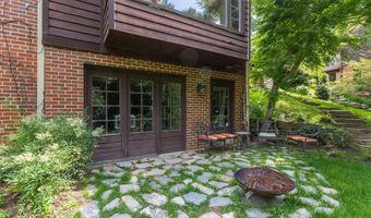 5204 WESTWOOD Dr, Bethesda, MD 20816