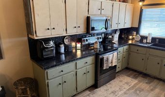 256 W Hoosier St, Berne, IN 46711