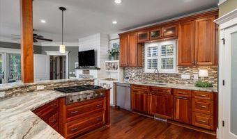 6124 Rudder Ln, Awendaw, SC 29429