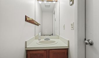 745 Merrow Rd APT 171, Coventry, CT 06238