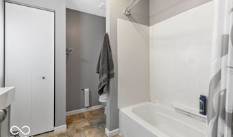 1040 Southern Ave, Beech Grove, IN 46107