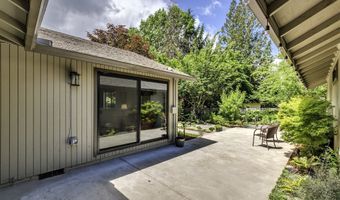 18321 SW JANN Dr, Beaverton, OR 97003