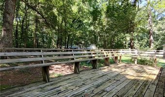 219 Brentwood Dr, Advance, NC 27006