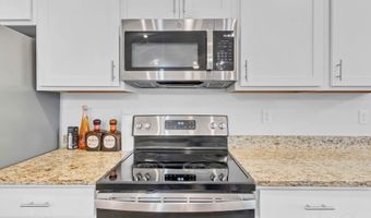 128 Cottage Ln, Atmore, AL 36502