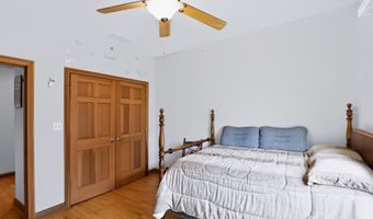 848 Hildebrand Dr, Indianapolis, IN 46217