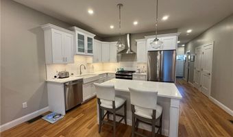 25 Franklin Rd 1, East Greenwich, RI 02818