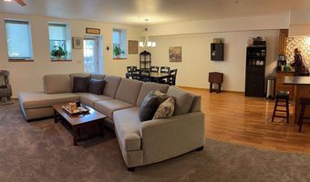 251 Vine St 102, Riverside, IA 52327