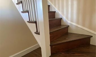 130 Wollaston St 2, Cranston, RI 02910