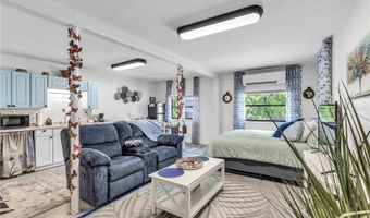 55342 CLAIRE St, Astor, FL 32102