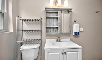 5331 Cleander Dr, Delhi, OH 45238