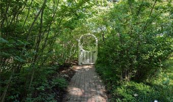 14219 Hickory Oaks Ln, Ashland, VA 23005