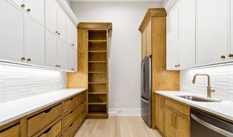 205 Shady Grove Ln, Alpharetta, GA 30009