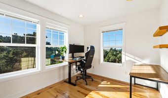 1240 NEWPORT Ave SW, Bandon, OR 97411