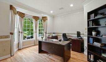 6211 YORKSHIRE Ter, Bethesda, MD 20814