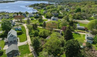 44 Kilburn St, Charlestown, RI 02813