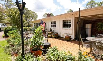 205 Valley Dr, Americus, GA 31709