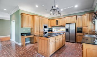 310 W Magnolia Ave, Abbeville, LA 70510