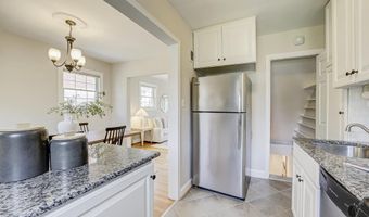 210 ADAMS Ave, Alexandria, VA 22301
