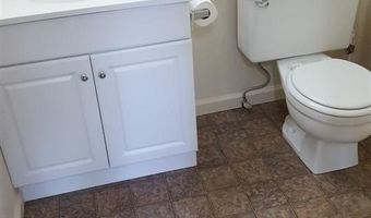 126 126 1/2 E St, Hawthorne, NV 89415