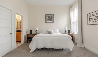 12 Elm St 2, Newport, RI 02840