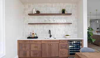 2929 N GREENCASTLE St, Arlington, VA 22207