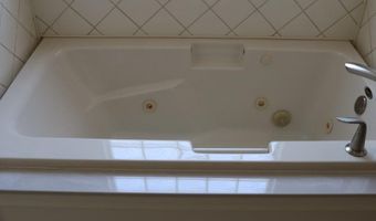2908 Northaven Dr, Bentonville, AR 72712