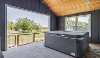 21625 BUTTEVILLE Rd, Aurora, OR 97002