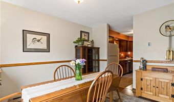 50 S Bay Dr 19, Narragansett, RI 02882