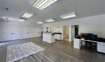 512 SW B St 10/12, Bentonville, AR 72712