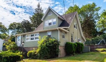 36 Nakomis Path, Bayonne, NJ 07035