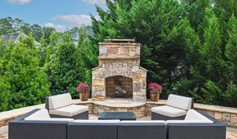 220 Briar Holw, Woodstock, GA 30188