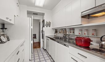 2475 VIRGINIA Ave NW 822, Washington, DC 20037