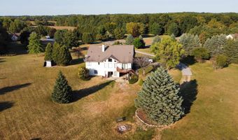 4537 W Black Oak Cir, Angola, IN 46703