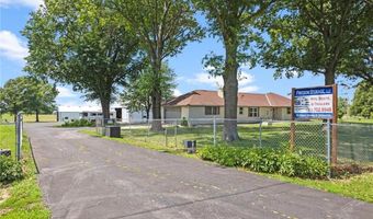 22617 155th St, Basehor, KS 66007